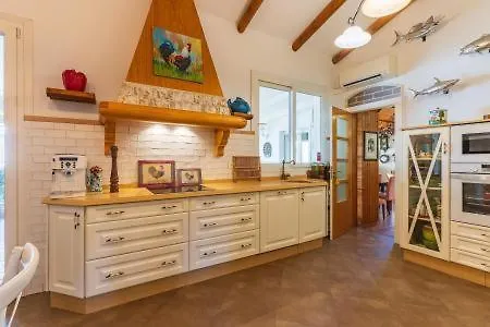 Chalet Azul- Creme * Aljaraque